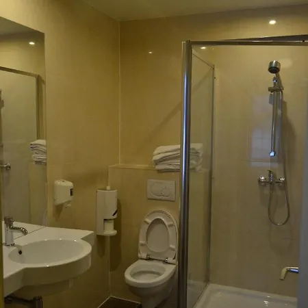Hotel Ii 2*